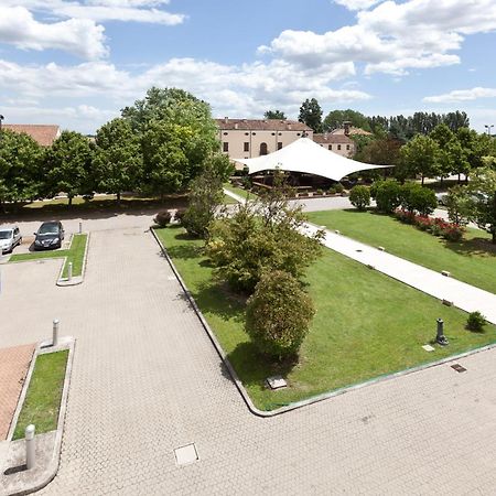 Una Hotels Оккьобелло Экстерьер фото