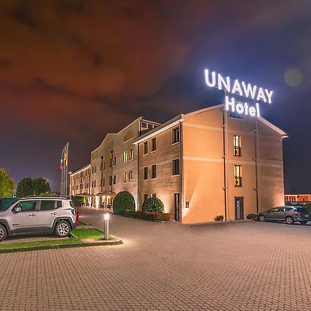 Una Hotels Оккьобелло Экстерьер фото