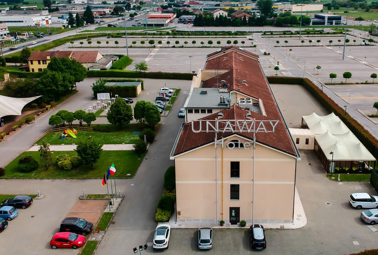 Una Hotels Оккьобелло Экстерьер фото