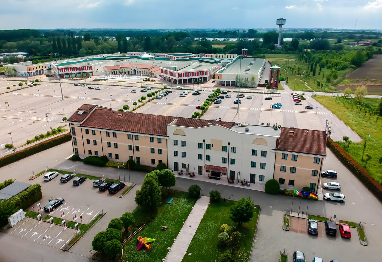 Una Hotels Оккьобелло Экстерьер фото